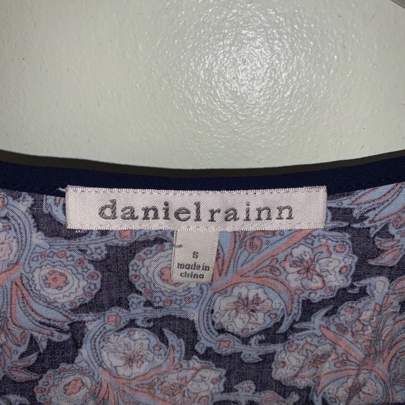 patterned blouse - Picture 2 of 4